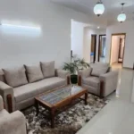 657711077M-1766934641625