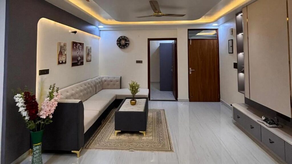 Dwarka Property Buying Guide 2026: CGHS Societies vs Builder Floors Me Se Kya Chunein?